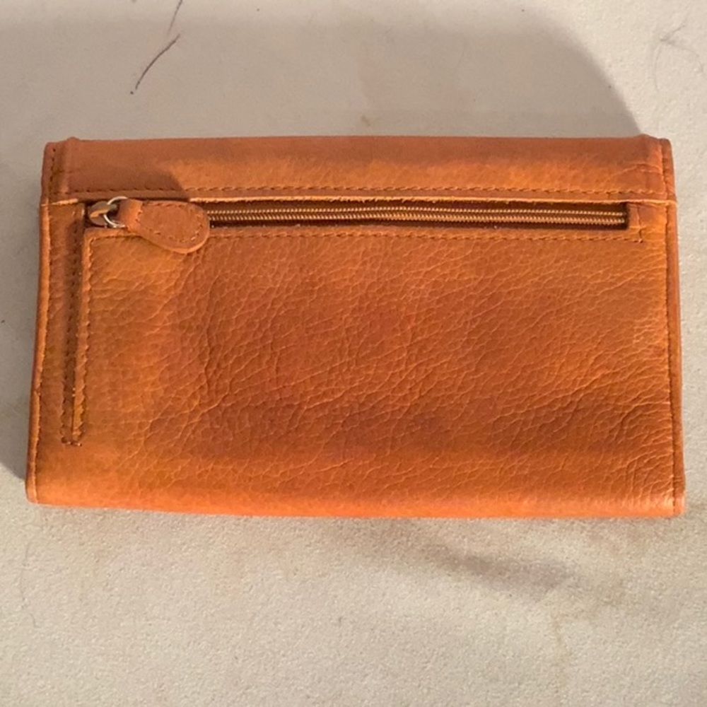 Genuine Leather Women Wallet - Picture 2 of 4